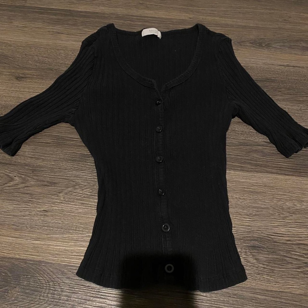 [Size: L] ACTIVEUSA Black Form Fitting Top